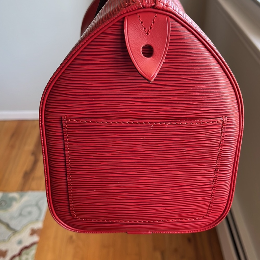 LV SPEEDY 25 RED EPI  UNBRANDED STRAP INCLUDED - Picture 4 of 17